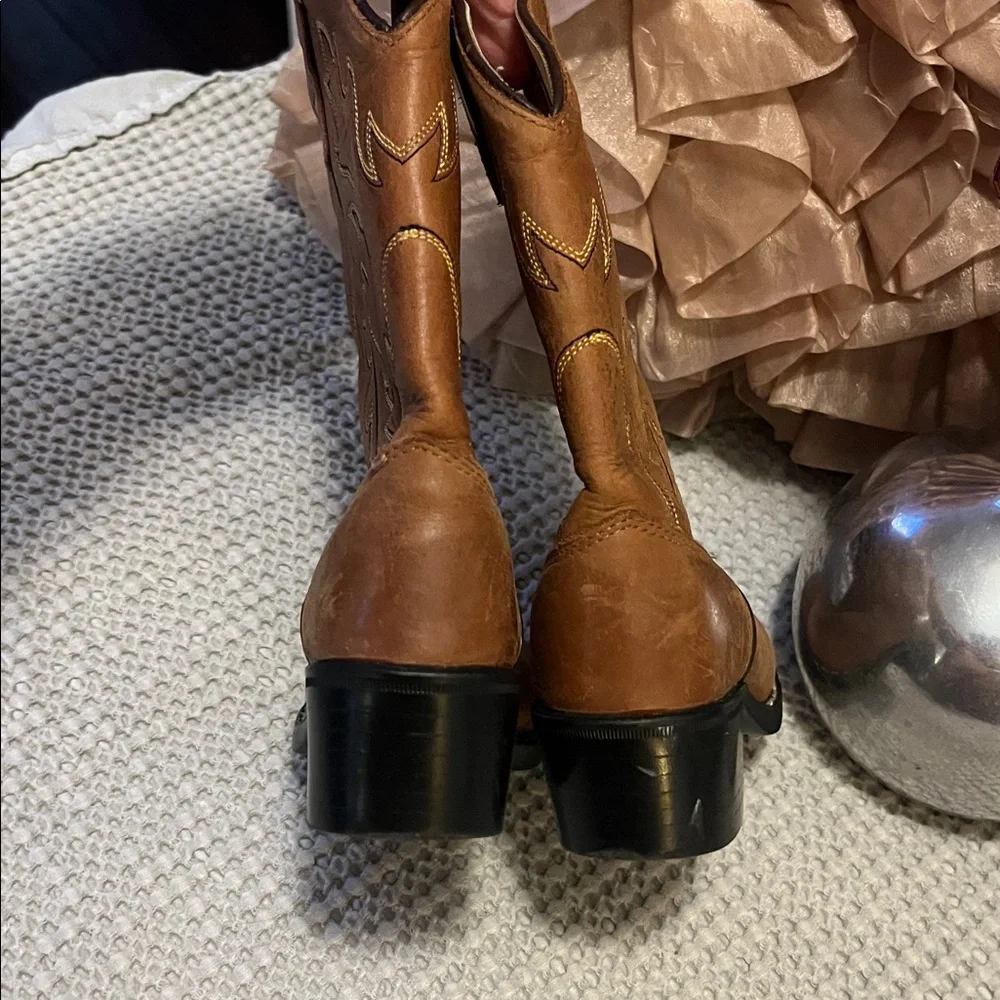 Old West stylish tan